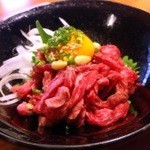 炭火焼肉たけさん亭 - ユッケ