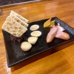 炭火串焼き 辻堂呑場 タイヨウ - 燻製盛り合わせ