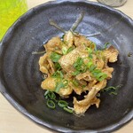 Yonaguni Bekarishokudou Uyashiware - 鶏皮ポン酢