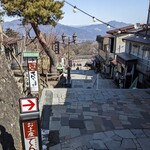 茶房 てまり - お店は石段街から入った所♪