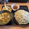久兵衛屋 - 料理写真:カレー肉つけ汁うどんの天ぷら付き