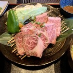 金牛 - カルビ定食。分厚ー。