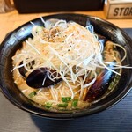 Ramen Sutorito Sakura - 貝出汁みそラーメン（白髪ネギトッピング）【３月月替わり限定ラーメン】