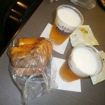 アルファルファ - 【2014年1月】Churaさんから頂いたパンはJALラウンジで完食しました！