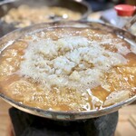すき焼･鍋物 なべや - かきみそ鍋 雑炊作成風景