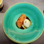 Ji-Cube - 焼芋（ハロウィンスウィート）のカラメリゼ ココナツのアイスクリーム 紹興酒（即炭老酒)とカラメルのソース