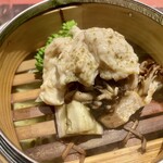 Ji-Cube - 本日の蒸し野菜 大黒舞茸 茄子 茎ブロッコリ 白藍（白菜とキャベツ（甘藍）の交配種） 湯葉