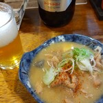 Tachinomi Takioka - 大瓶、煮込み