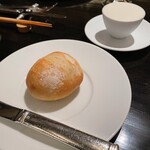 ラ ルーチェ - 京都産の小麦で作ったパンと燻製ホイップバター