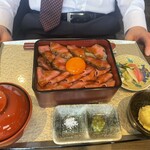 うし重 てらおか - 牛重　竹