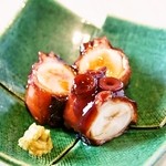 Ohata - お寿司以外にも蛸のやわらか煮など仕入れた材料で料理したものをお出しております。