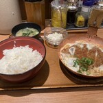 祭太鼓 - 特ロースかつ丼ポテサラセット