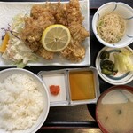 たつみ食堂 - とりから揚げ定食 946円