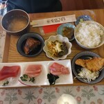 まぐろDining はぐるま - マグロ刺し身定食♪