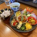 gingila - お野菜たっぷりlunch