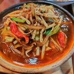 旨辛麻辣専門店サカホンキッチン - 火鍋餃子