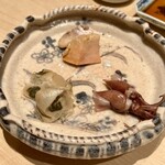 鮨 はしもと - 珍味３種盛り　鮟肝　牡蠣と槍烏賊の味噌漬け　これは皆様無言で日本酒へ