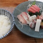 新次亭 - 刺身盛定食