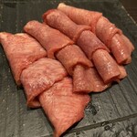 Sumibi Yakiniku Tsuru Gyuu - 