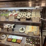 チョコレート ハウス ココロ - 店内　ショーケース　2