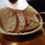 ヴィチーノ - 自家製パン