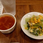 神戸元町ドリア - スープバーとサラダ