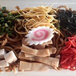 Jikasei Futomen Yakisoba Yoshinoriya - テイクアウト用はパック代金はサービスかな？