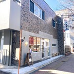 門馬商店 - 店舗外観