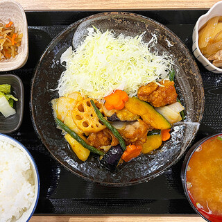 定食、一品料理ともに、味・コストパフォーマンス良し◎