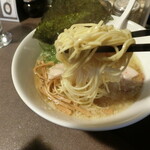 カタカナ トメジ - ストレート麺