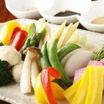 食酒 蔵 - 女性、グループのお客様に大人気の温野菜を３種のソースで！