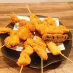 睦橋酒場 森のカレー - 名物！デミグラス串カツ