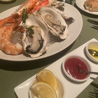 37 Steakhouse & Bar - 