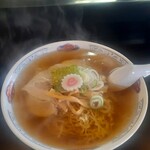 かわにし食堂 - チャーシュー麺大盛1050円。