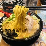 蔵仕込味噌らぁめん 味噌の巽や - ♪絡む麺