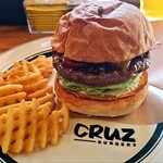 CRUZ BURGERS & CRAFT BEERS - BACON & CNEESE