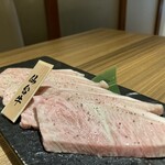 和牛焼肉ブラックホール - 