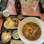 島ヶ原カントリークラブ - 和歌山ラーメンと唐揚げとごはんセット