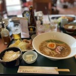 島ヶ原カントリークラブ - 和歌山ラーメンと唐揚げとごはんのセット