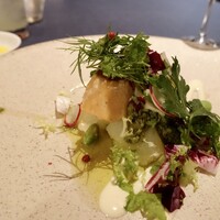 キハチ 青山本店 - サーモンのポワレ