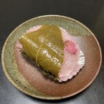 甘味おかめ - さくら300円（季節限定）