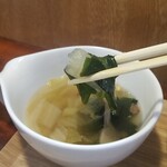 キッチン ブルー グローブ - 具沢山なスープ