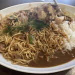 広尾のカレー - マルちゃん焼きそばカレー＋牛テール