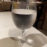 アピシウス - アンティポティーズ（ニュージランドのミネラルウォーター）1320円