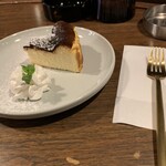 喫茶 ノスタルジア - フォーク長い。