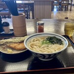 根っこ - かけうどん＋わかめ（無料）