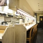 西天満 麺乃家 - 厨房を囲んだカウンター席！