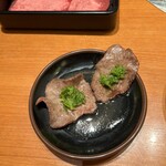 Yakiniku Tokkyuu Kameokaten - 