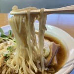 麺や 松辰 - 中太平打ち麺