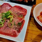 炭火焼肉 キョロちゃん - タン